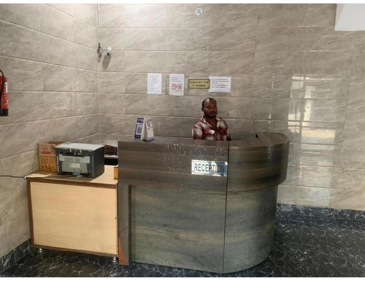 Shivam Hotel, Gorakhpur Luaran gambar